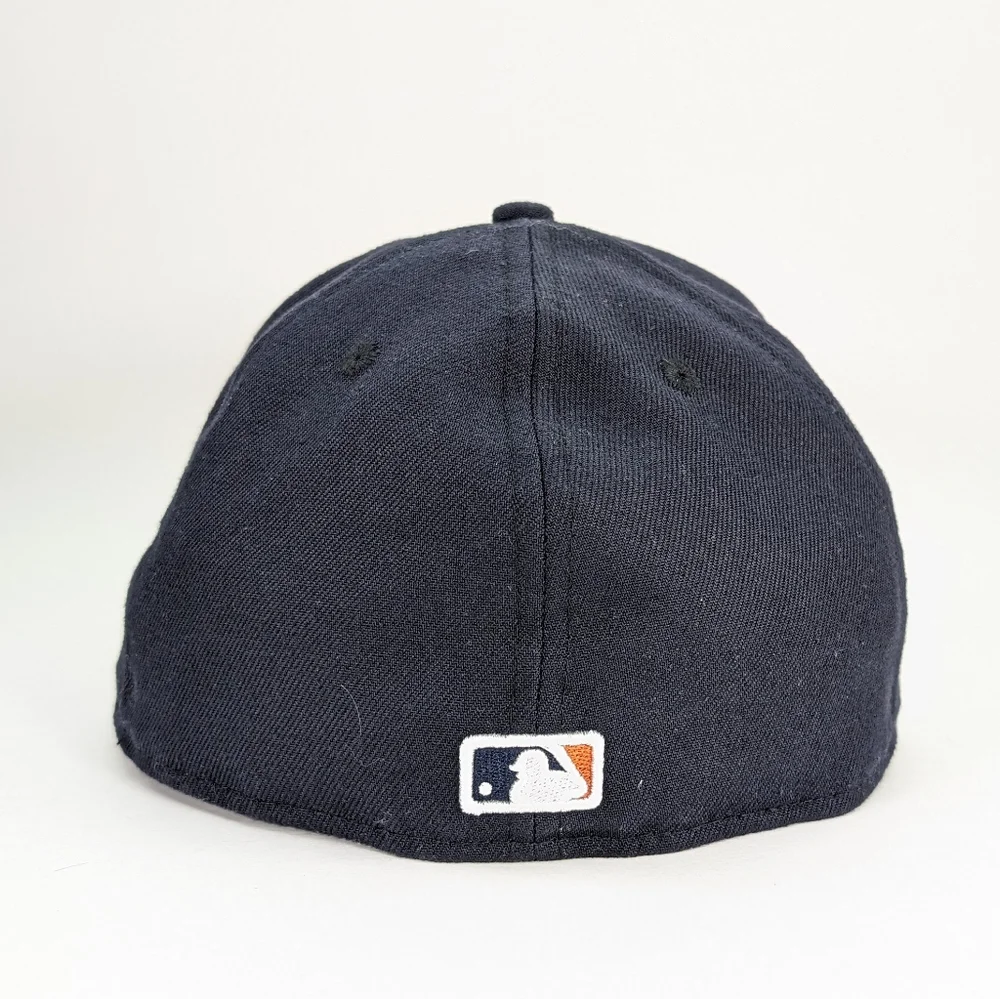 Houston Astros New Era 59fifty Fitted‎ Cap Size 7 3/8 MLB Auth. Collection